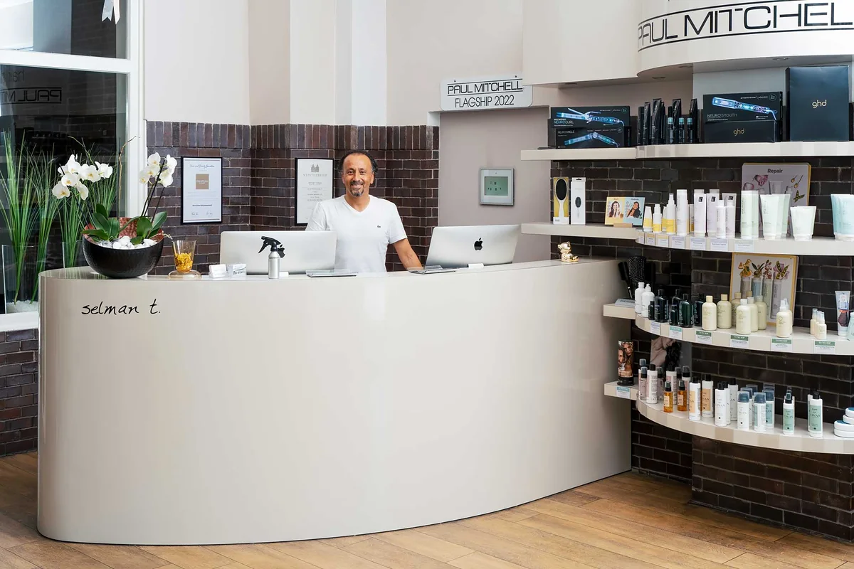 Selman am Empfang des Salons